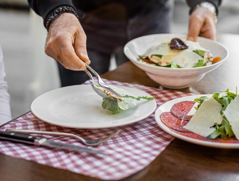 A dining experience worth sharing.-tavolina